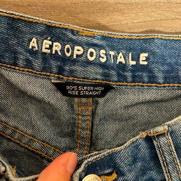 Aeropostale 90’s super high ripped boyfriend jeans - Picture 2 of 2